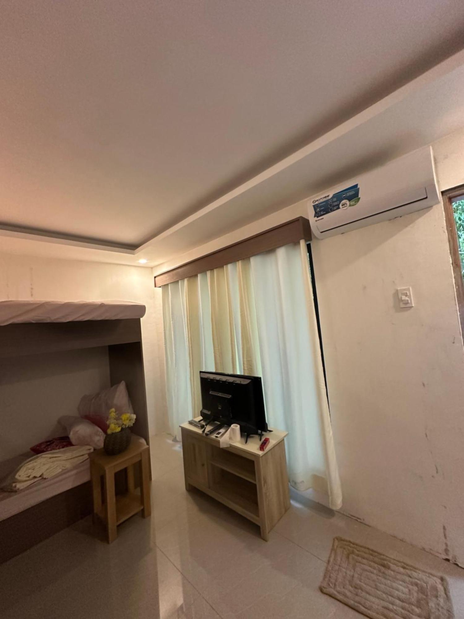 Villa Del Sol 1 Barkada Rooms Carcar Экстерьер фото